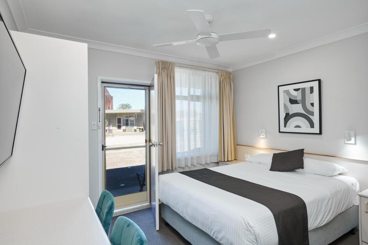 Wingham Motel Extérieur photo