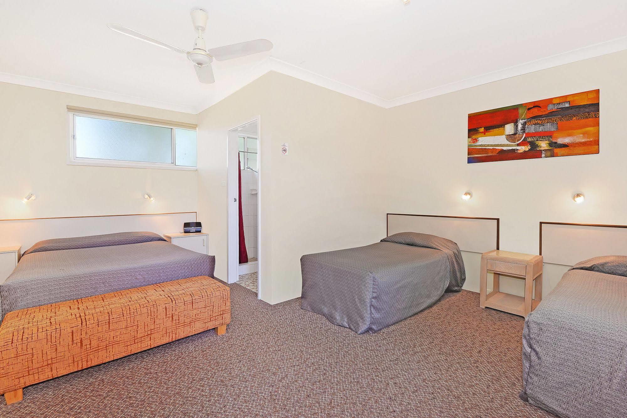 Wingham Motel Extérieur photo